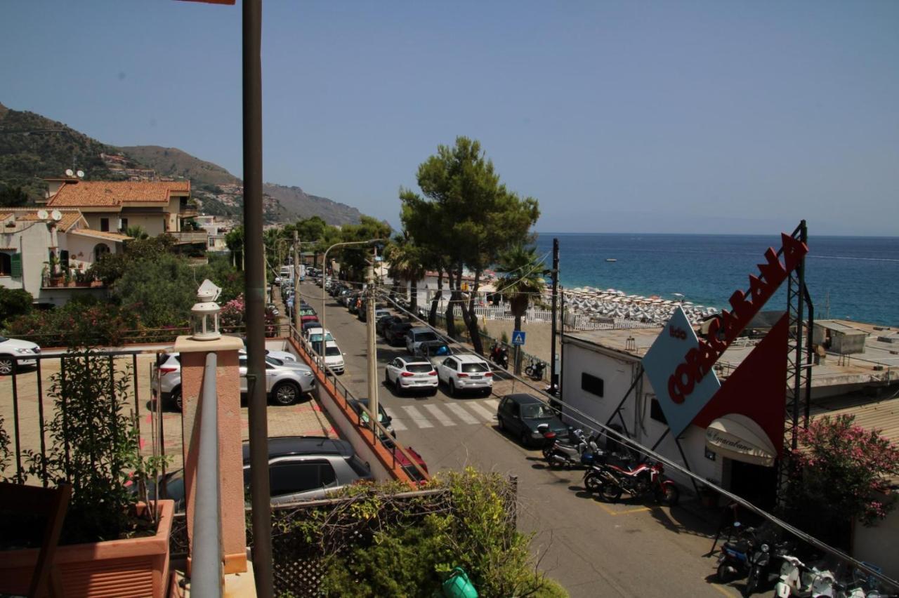 Poseidone Sea Apartment Taormina Mazzeo Exteriör bild