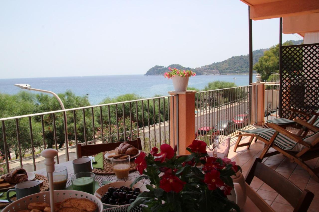 Poseidone Sea Apartment Taormina Mazzeo Exteriör bild